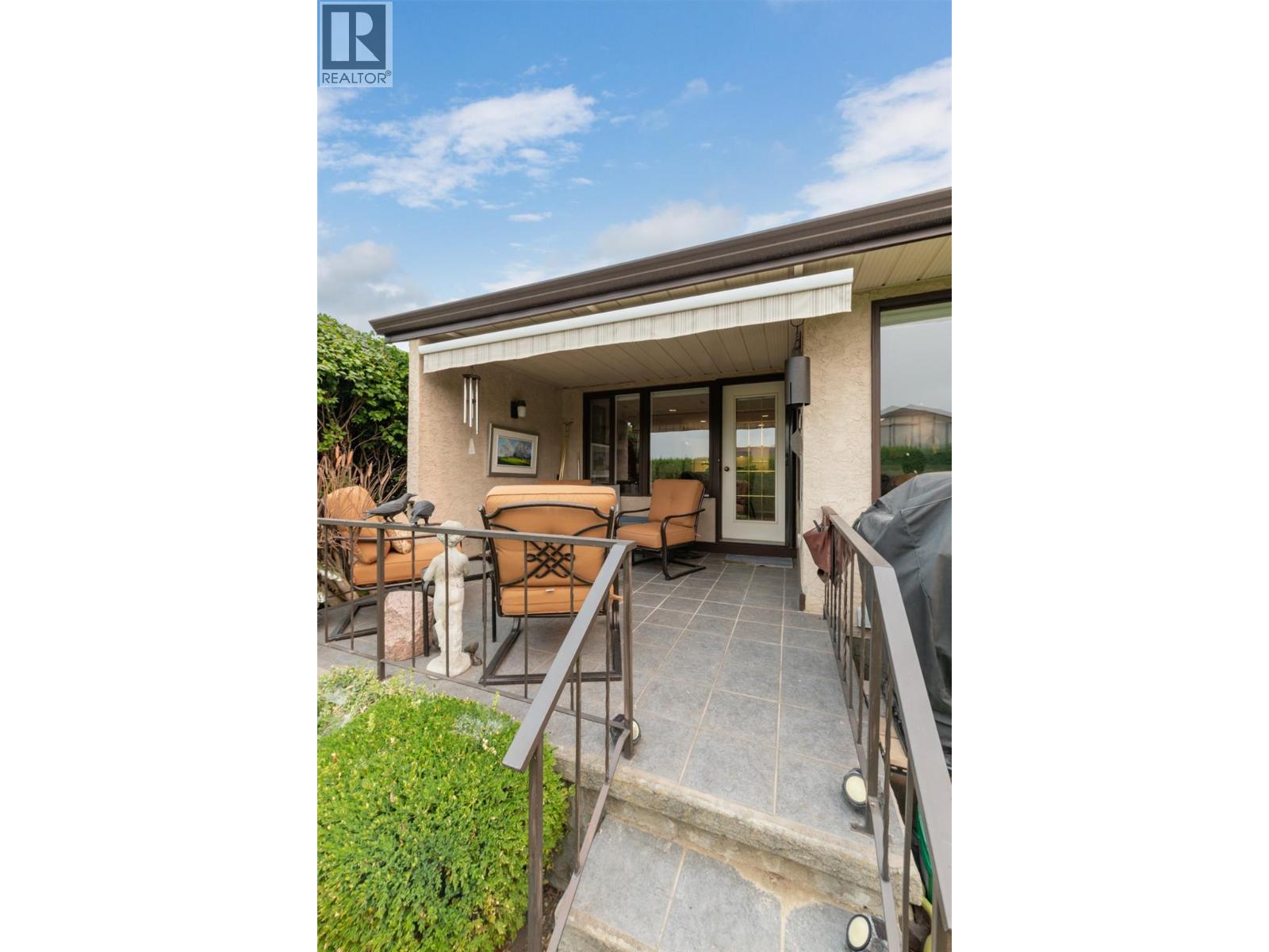 2200 GORDON Drive Unit# 83, Kelowna