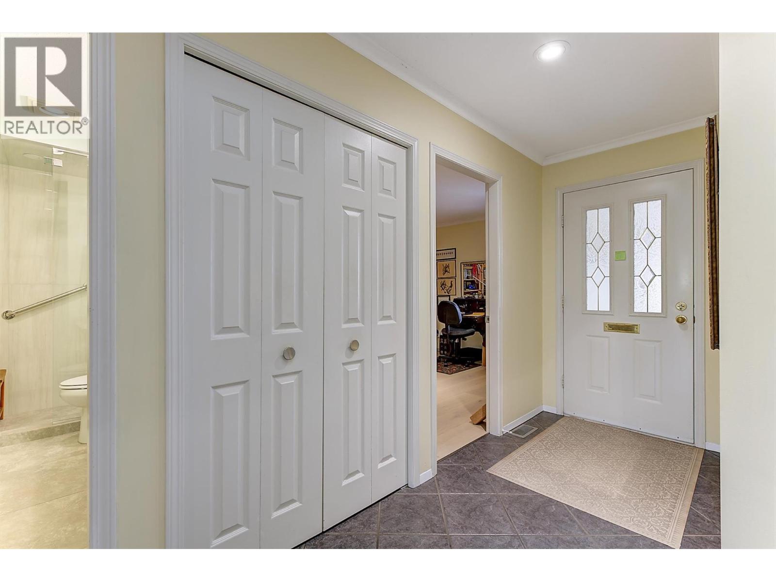 2200 GORDON Drive Unit# 83, Kelowna