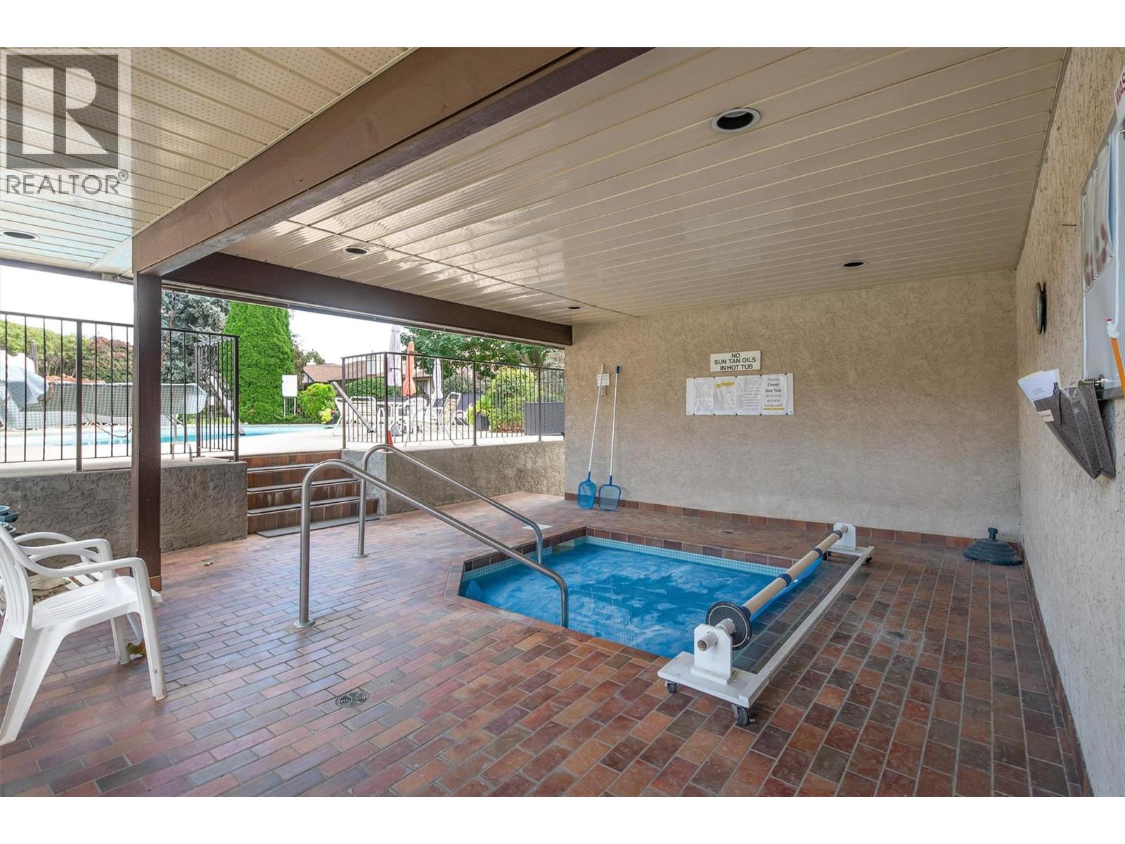 2200 GORDON Drive Unit# 83, Kelowna
