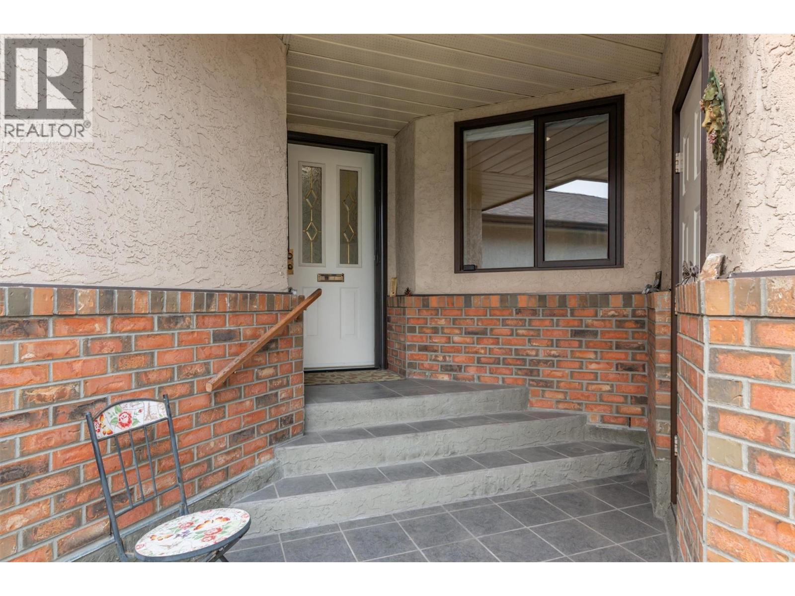 2200 GORDON Drive Unit# 83, Kelowna
