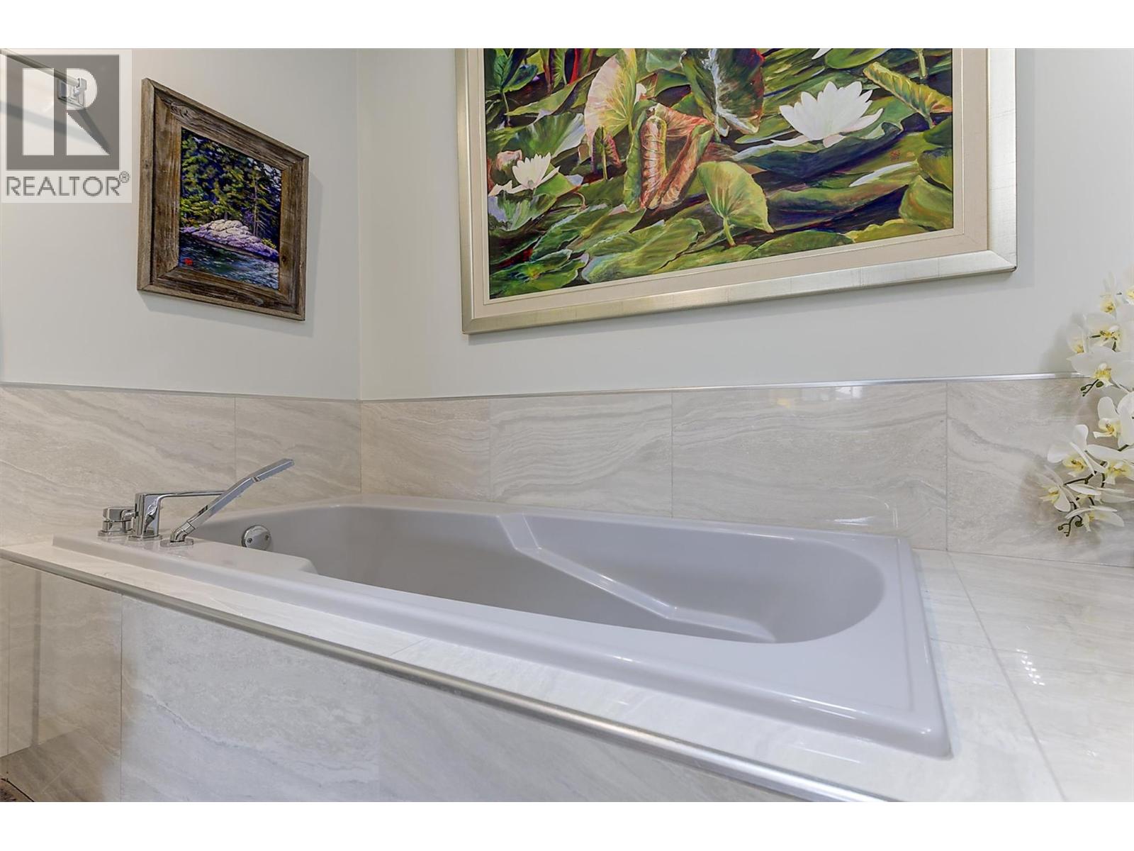 2200 GORDON Drive Unit# 83, Kelowna