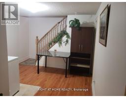 10 Fisico Court, Richmond Hill, ON L4B3Z2 Photo 6