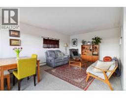 Balcony - 211 964 Heywood Ave, Victoria, BC V8V2Y5 Photo 6