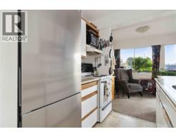 211 964 Heywood Ave, Victoria, BC V8V2Y5 Photo 9