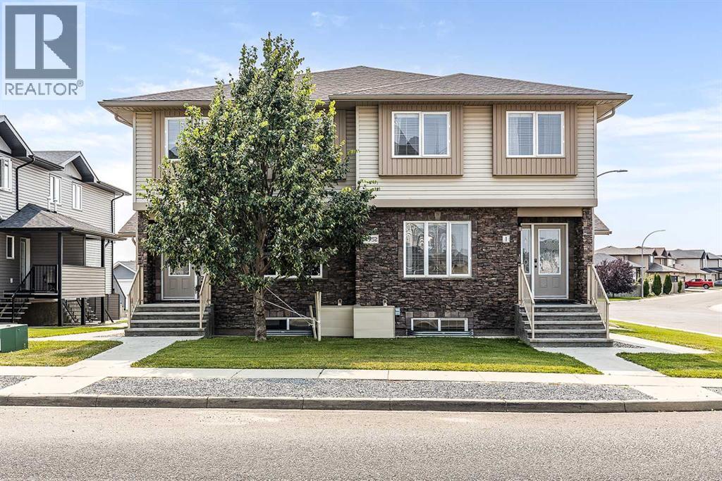 #1 4952 Southlands Drive SE - 1