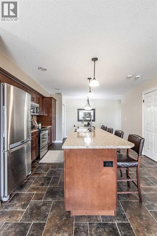#1 4952 Southlands Drive SE - 14