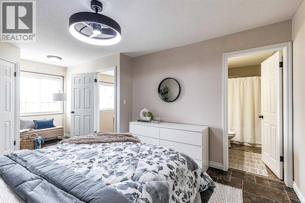 #1 4952 Southlands Drive SE - 27