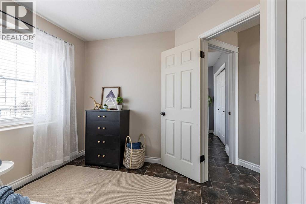 #1 4952 Southlands Drive SE - Image 34