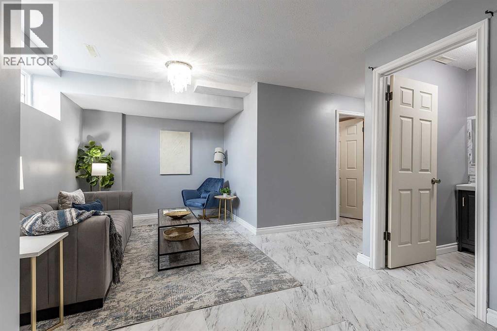#1 4952 Southlands Drive SE - 42
