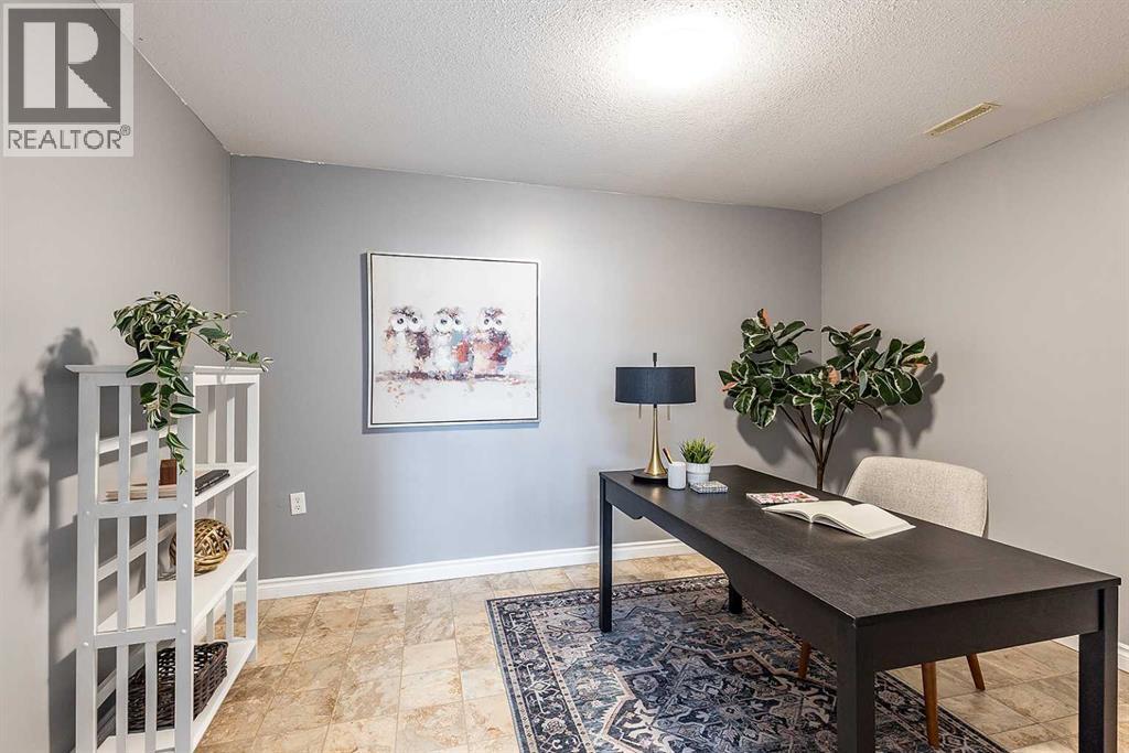 #1 4952 Southlands Drive SE - 47