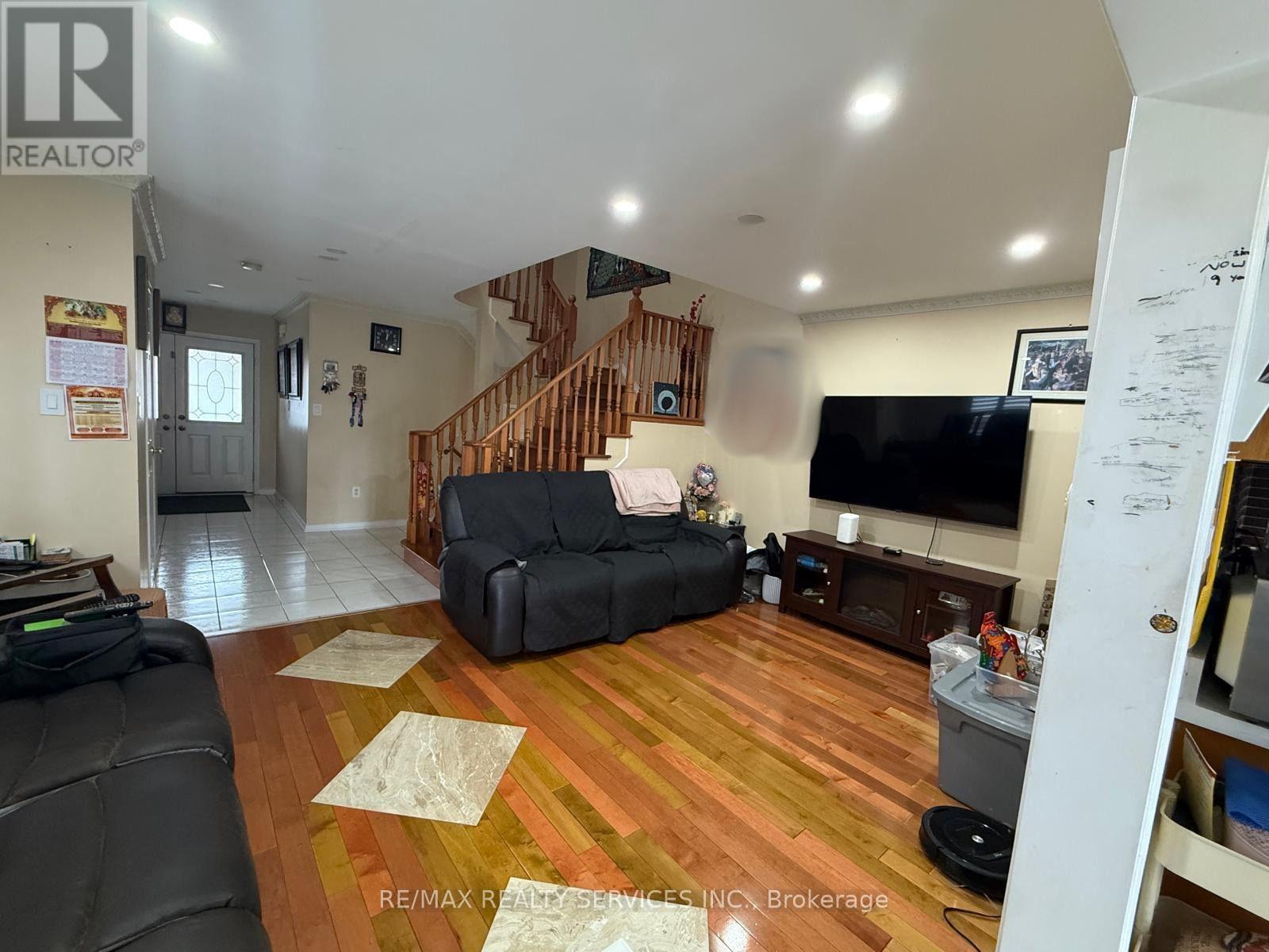 37 RIVERPLACE CRESCENT, Brampton (Bram East) — photo 3