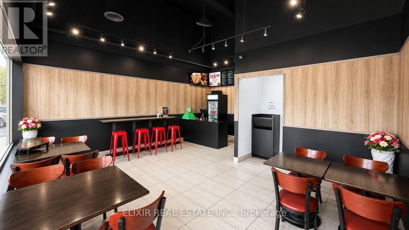 #103 - 5 MANITOU DRIVE — photo 3