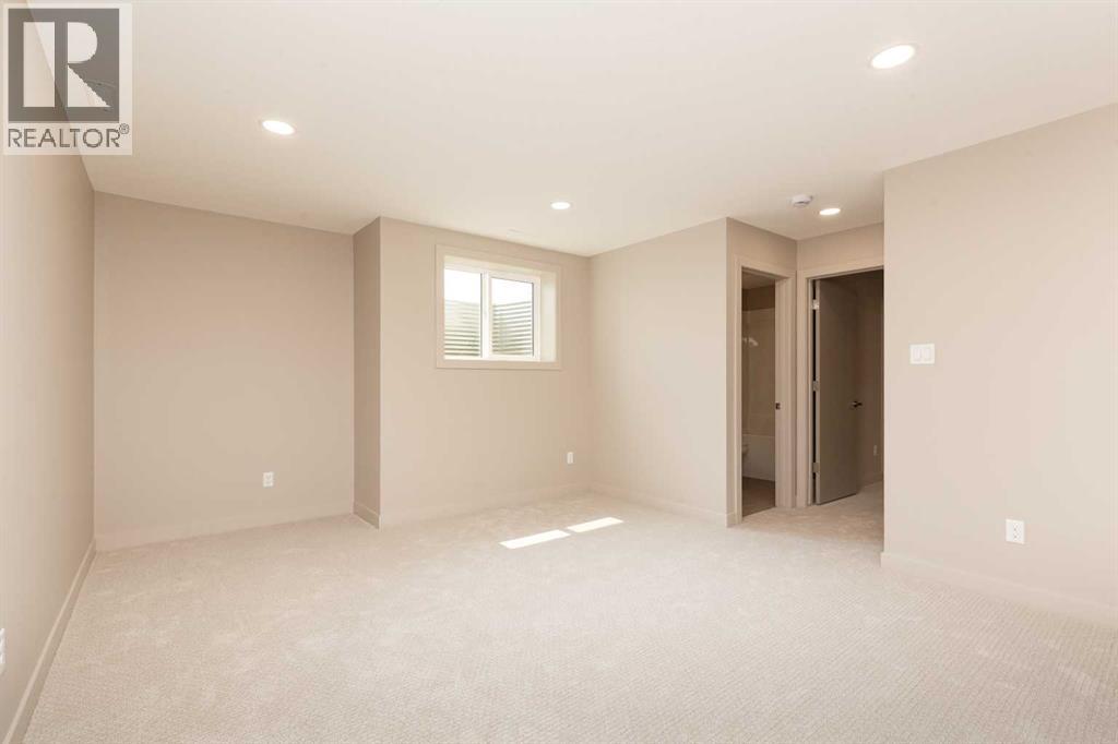 320 Aquitania Boulevard W - Image 28