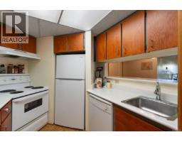 Kitchen - 402 2605 Windsor Rd, Oak Bay, BC V8S5H9 Photo 7