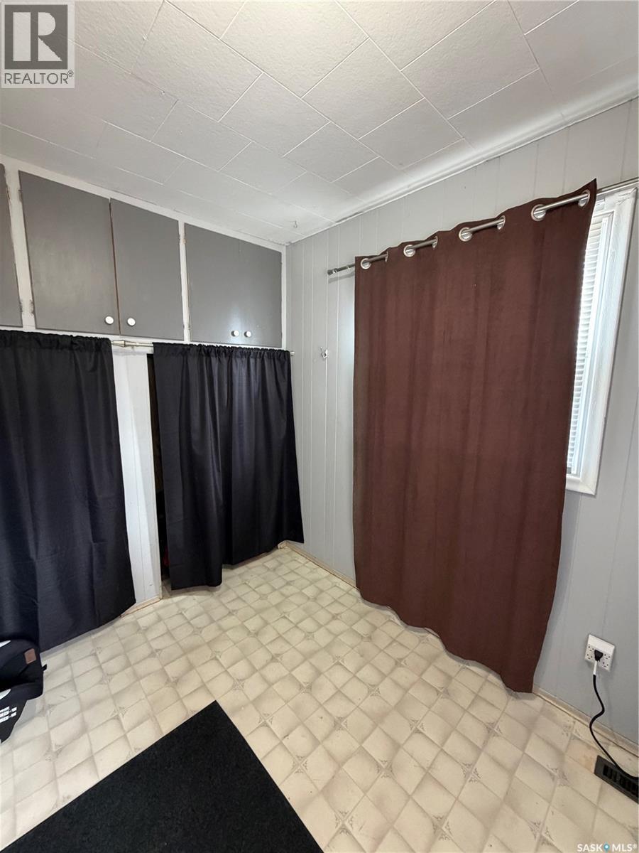 121 Pine STREET - 4