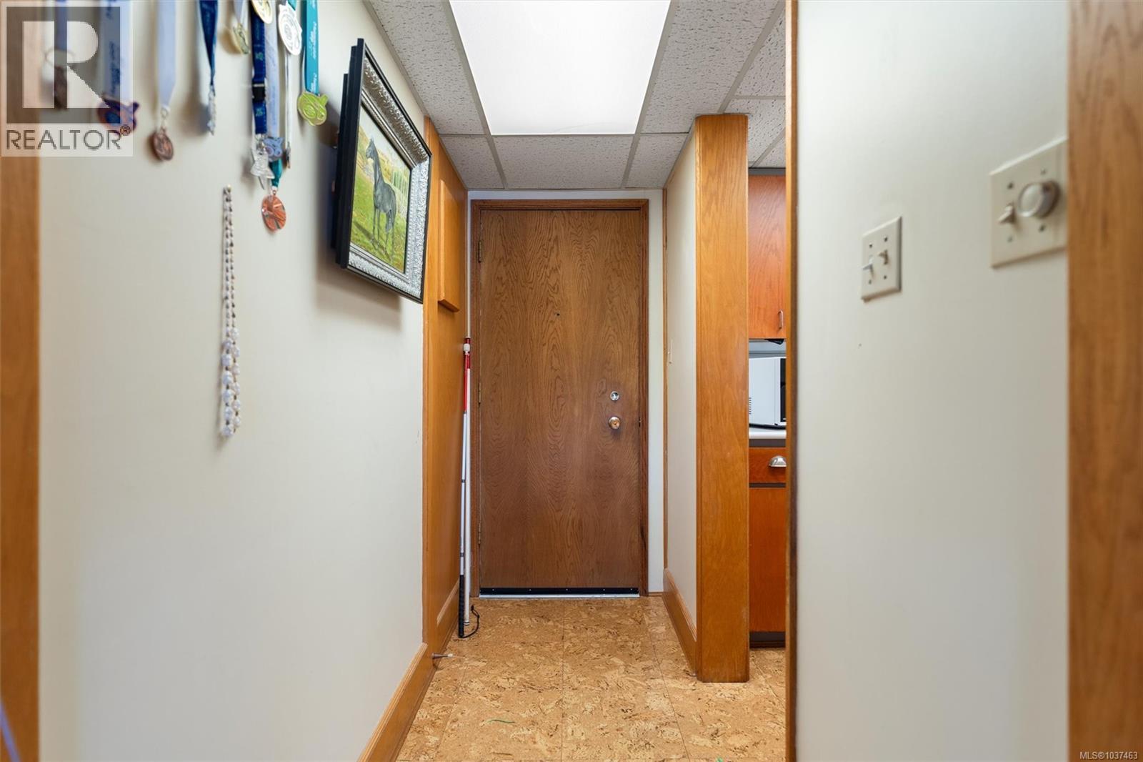 #402 2605 Windsor Rd - Image 21