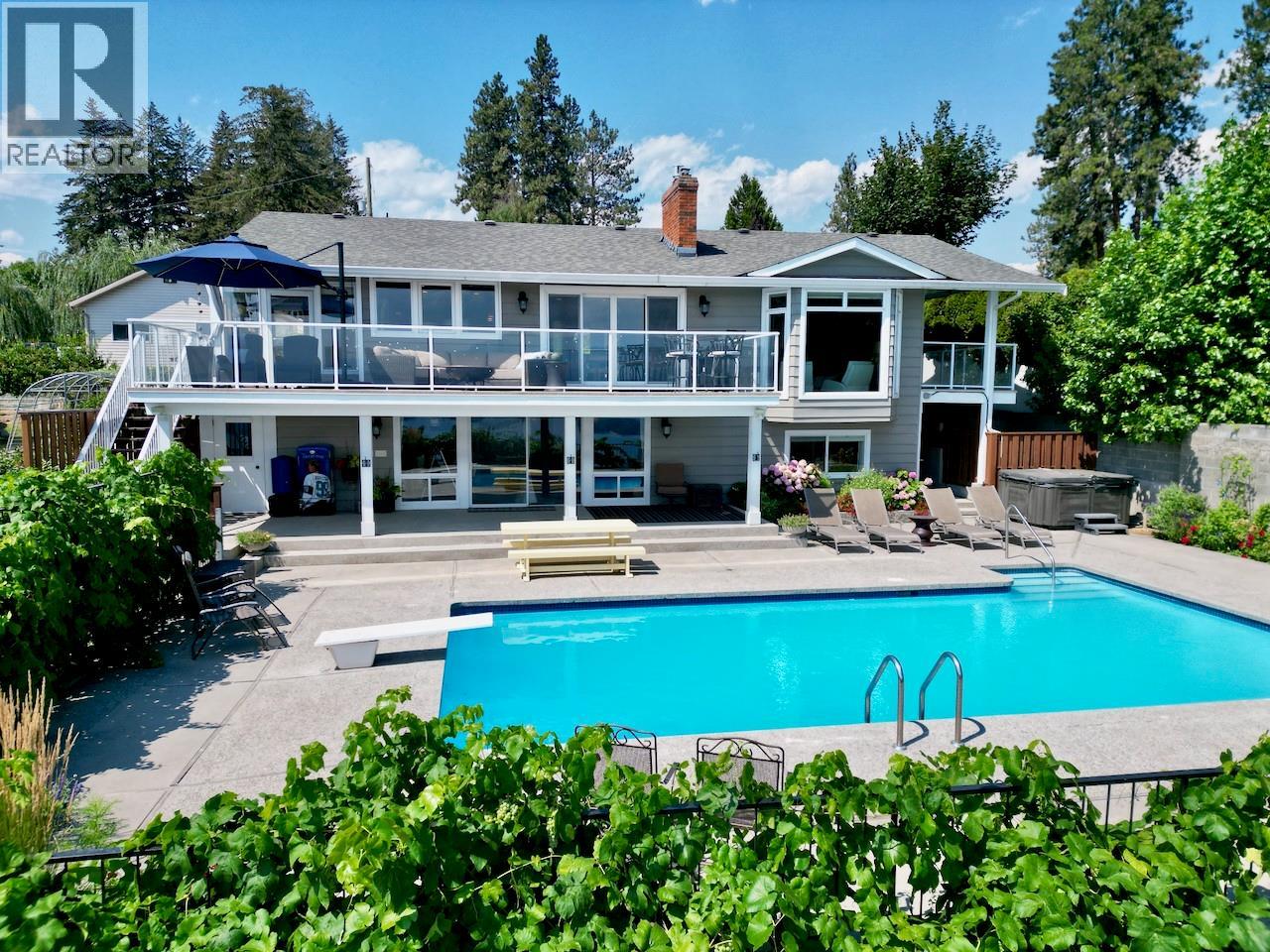 2231 Bridgeview Road - 2