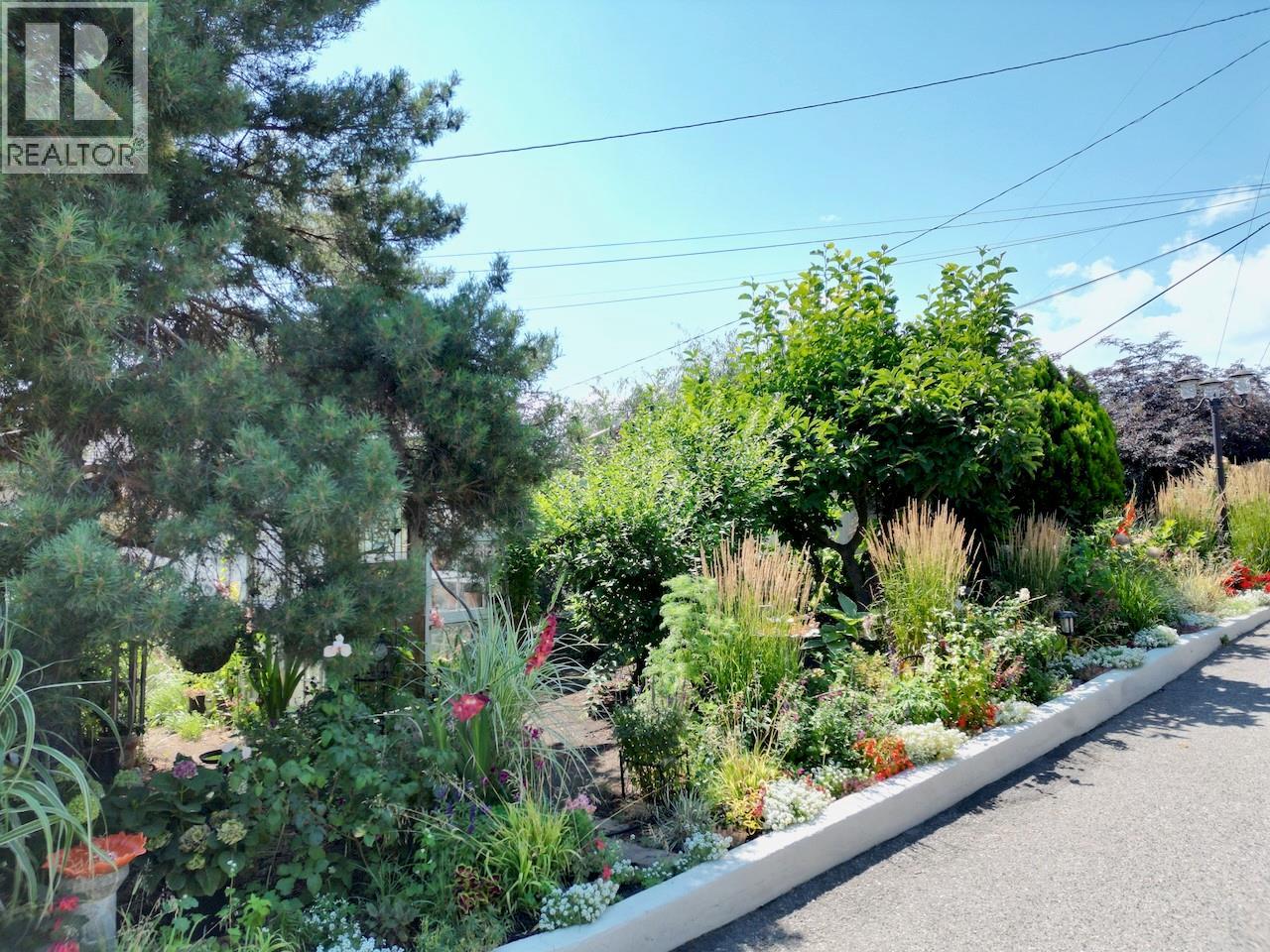  2231 Bridgeview Road, West Kelowna
