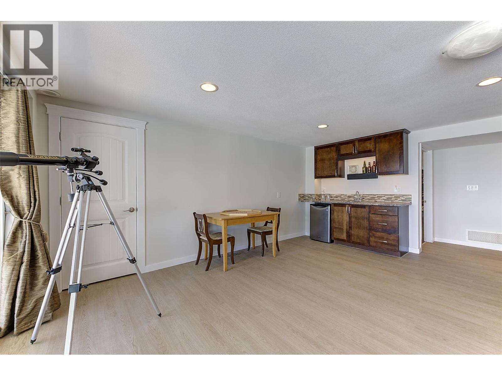  2231 Bridgeview Road, West Kelowna