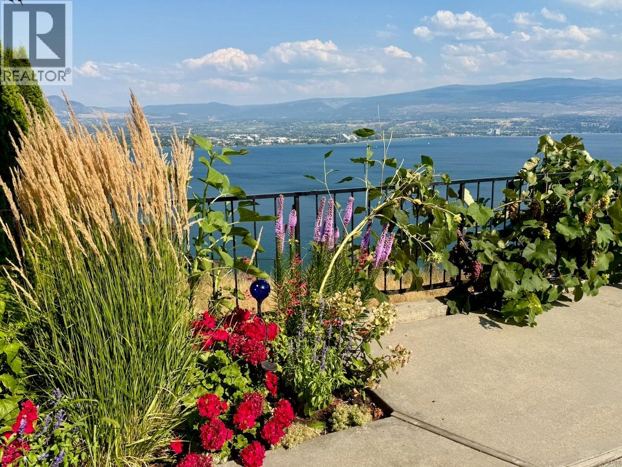 2231 Bridgeview Road - 90