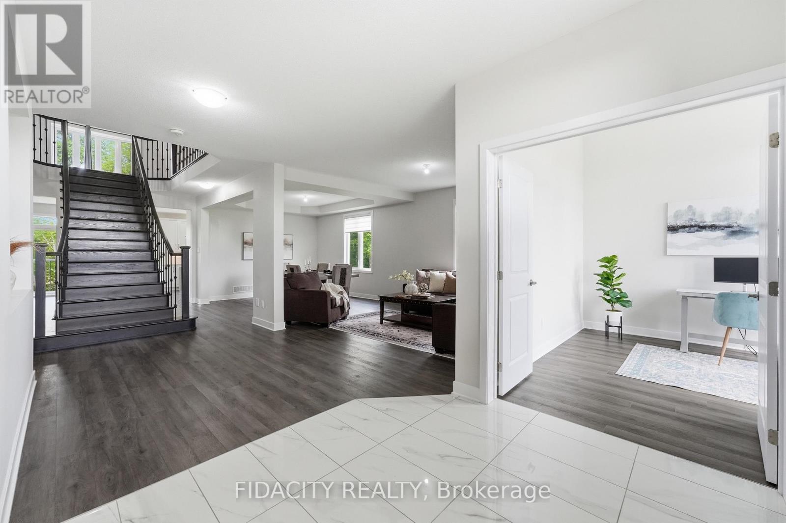 252 ANTLER COURT - Image 3