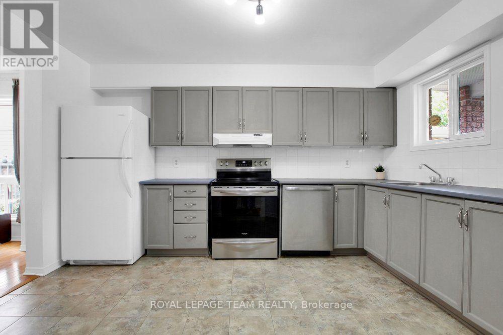 50 BURLINGTON CRESCENT - 7