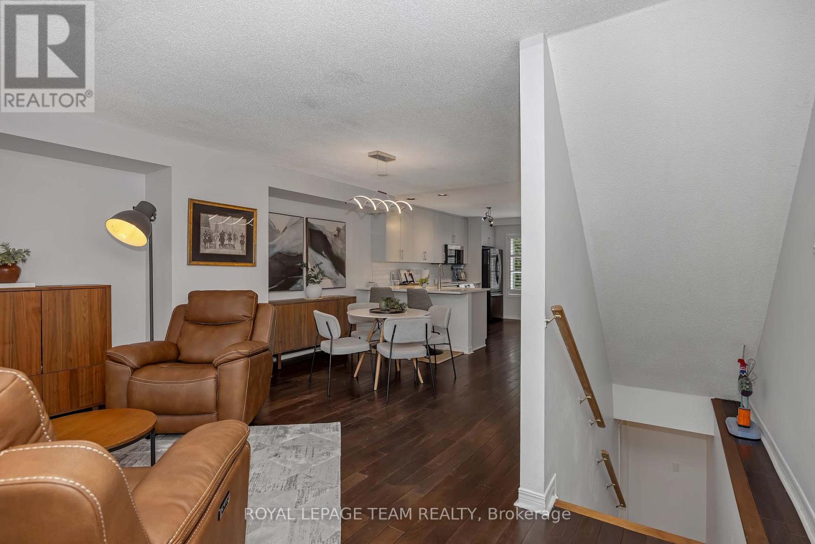 4 Bed, 3 Bath House for Sale in Ottawa – 9 – 583 TWEEDSMUIR AVENUE, Ottawa – MLS# X13664506 - Image 19