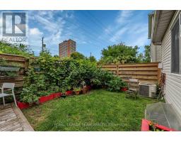 9 - 583 Tweedsmuir Avenue, Ottawa, ON K1Z5P4 Photo 43
