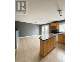 Bathroom - 102 Mill Street, Russell, ON K4R1A2 Photo 9