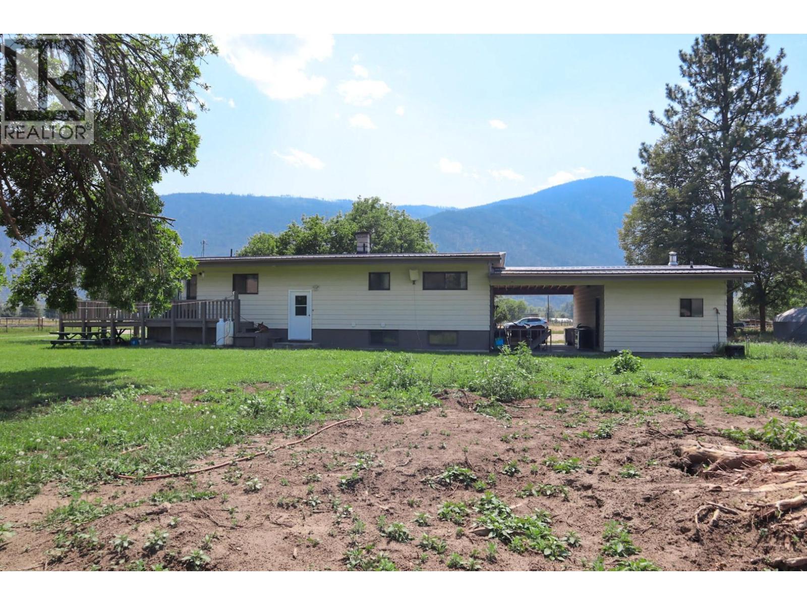 6055 Darcy Road, Grand Forks