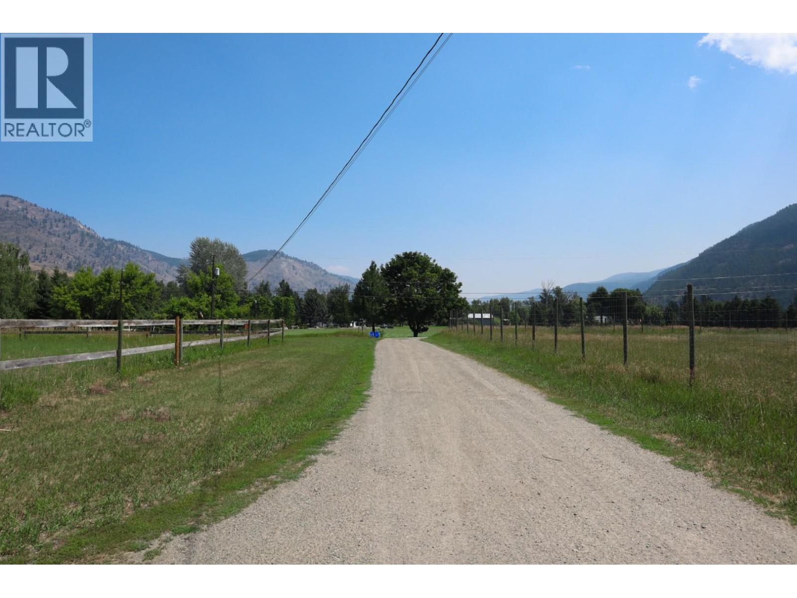 6055 Darcy Road, Grand Forks