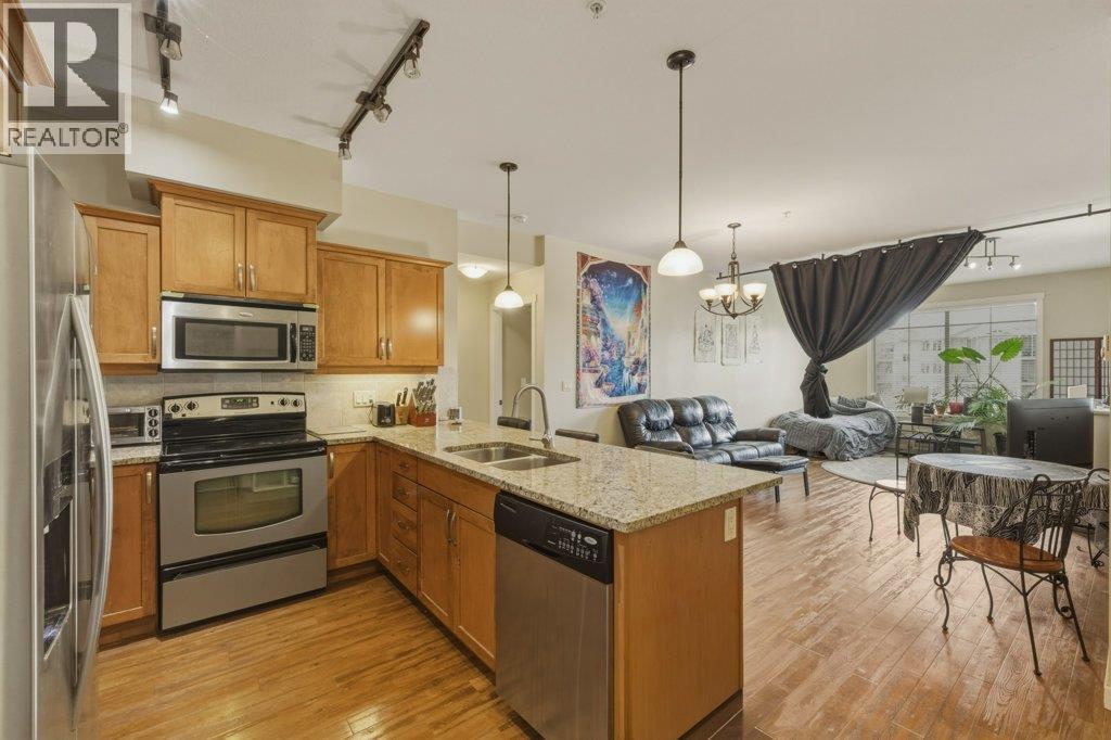 #316 3739 Casorso Road - 8