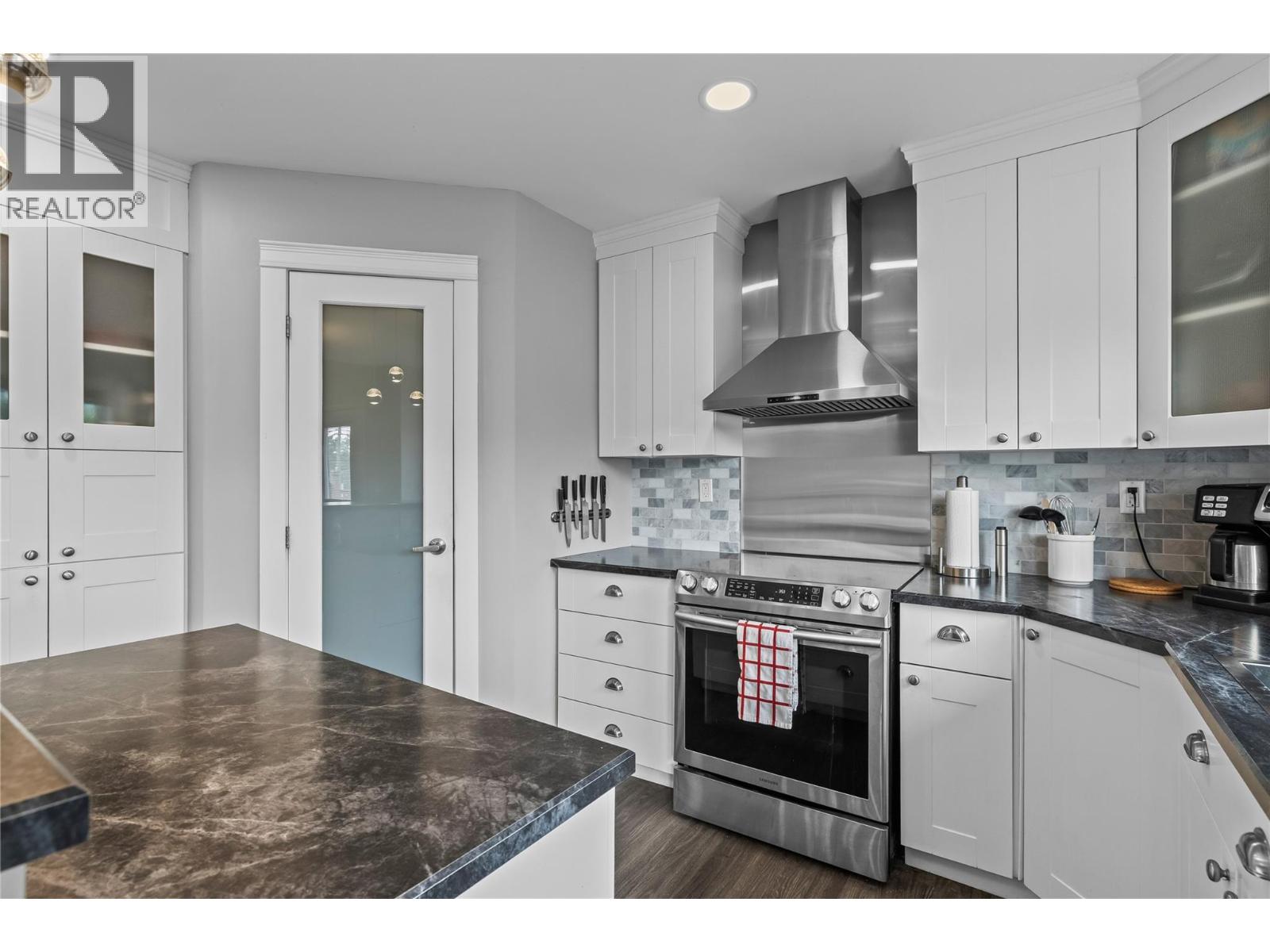 292 Valley Road N, Kelowna