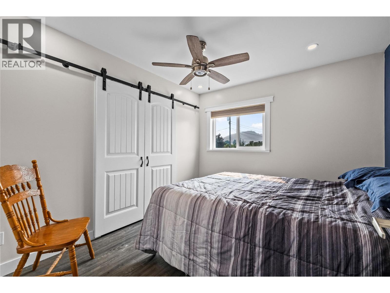 292 Valley Road N, Kelowna
