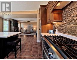 913 Valebrook Court, Kitchener, ON N2A0E5 Photo 11