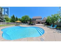 913 Valebrook Court, Kitchener, ON N2A0E5 Photo 48