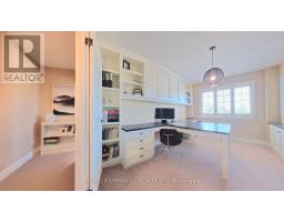 913 Valebrook Court, Kitchener, ON N2A0E5 Photo 29