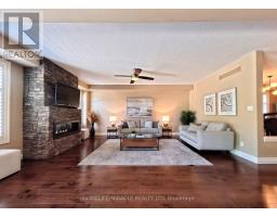 913 Valebrook Court, Kitchener, ON N2A0E5 Photo 9