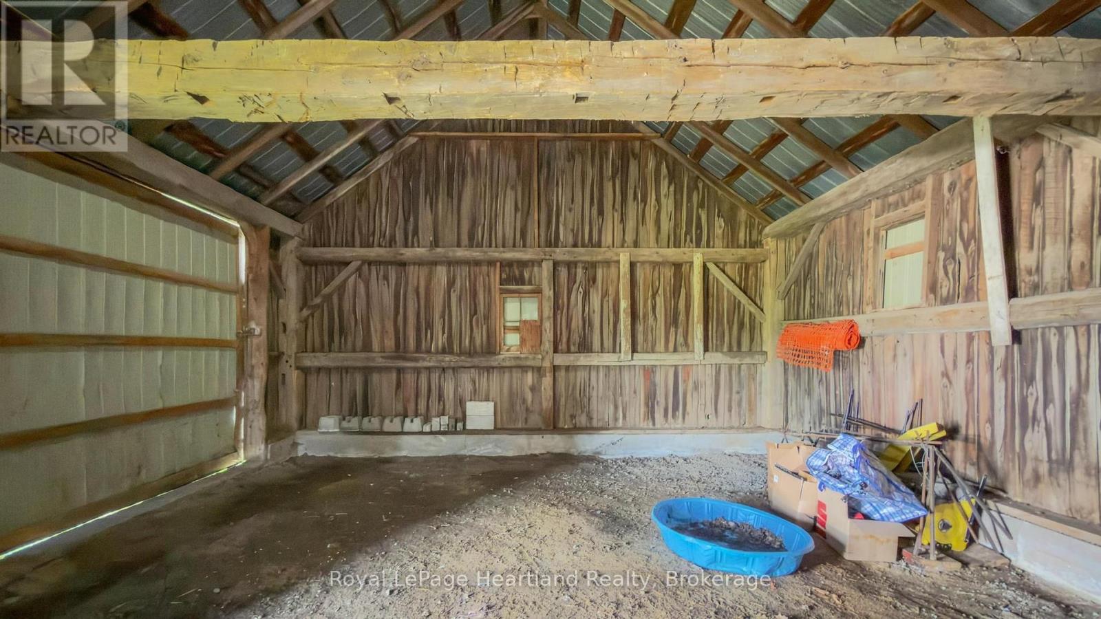 82155 LONDON ROAD - Image 35