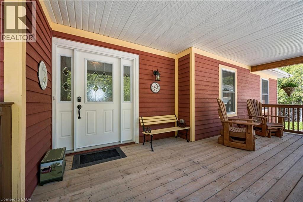 495190 TRAVERSTON Road, Markdale — photo 2