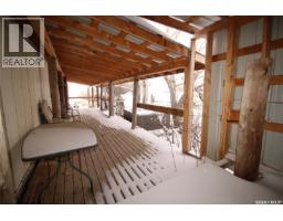 Enclosed porch - 513-515 2nd Avenue S, Simmie, SK S0N2N0 Photo 7