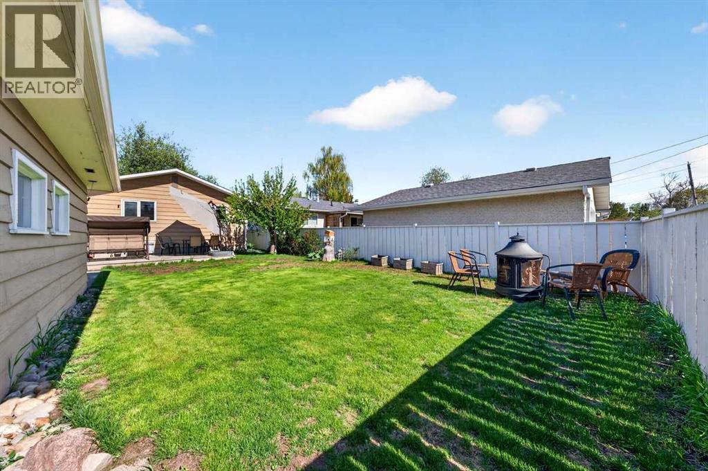 227 Martell Road NE - 40