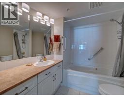 103 5470 Inlet Avenue, Sechelt, BC V7Z0H4 Photo 14