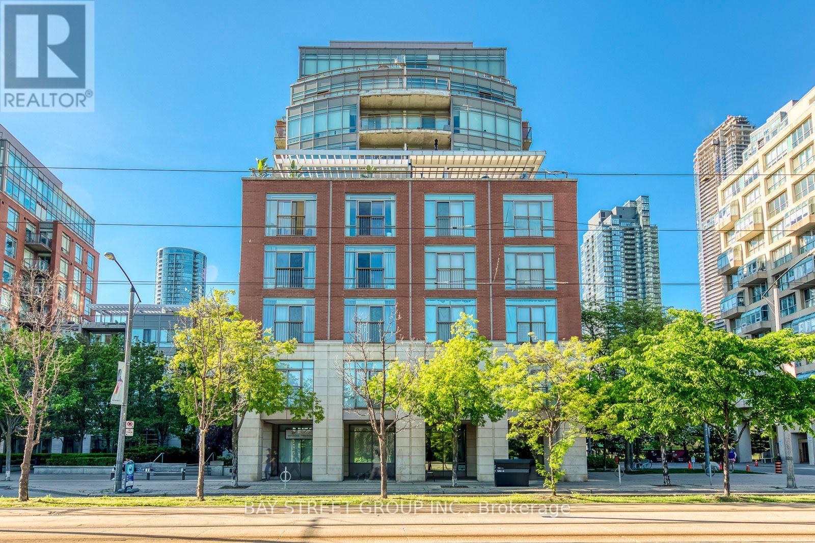 #512E 500 QUEENS QUAY W - 1