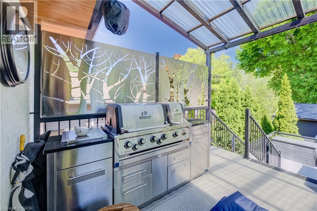 112 MITCHELL Street - Image 32