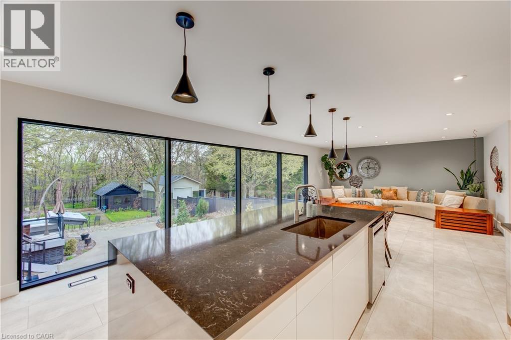 112 MITCHELL Street - Image 13