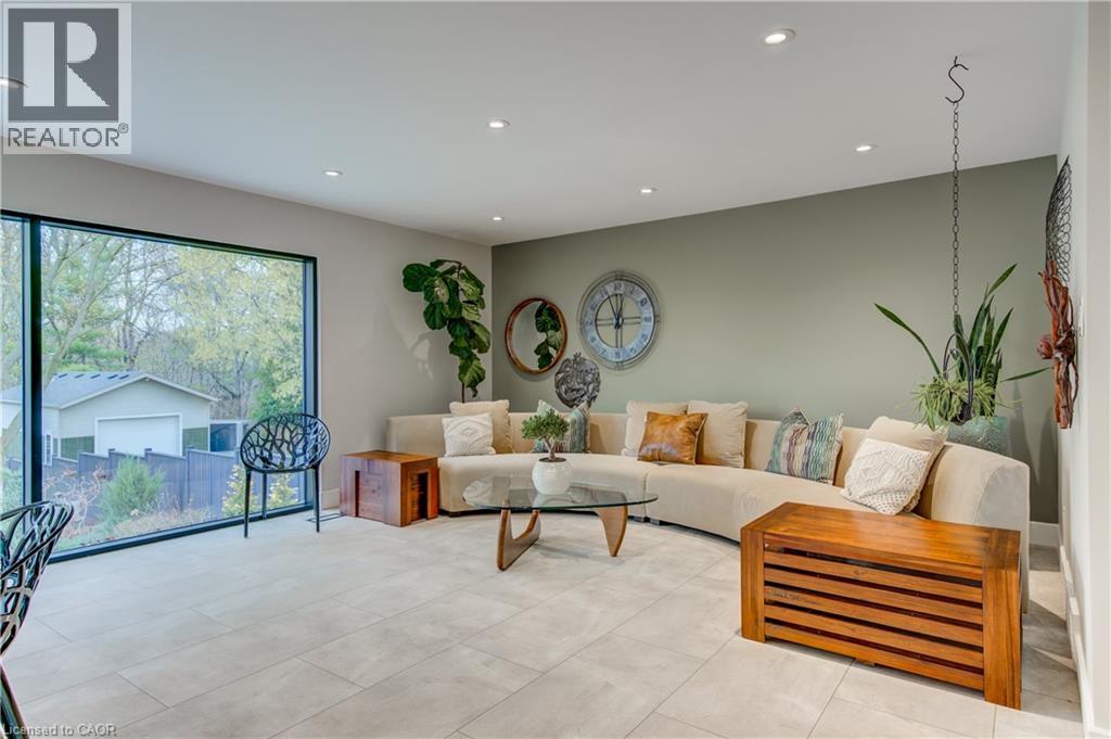 112 MITCHELL Street - Image 7