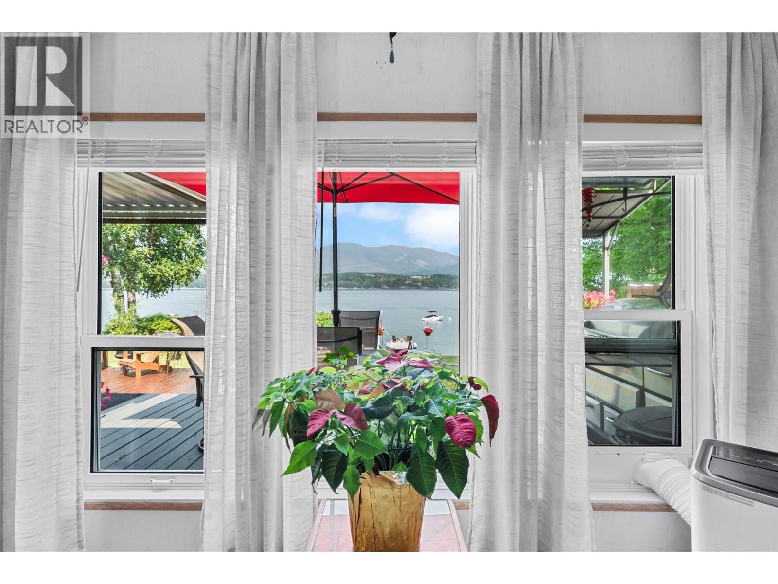 3565 Eagle Bay Road - Image 9