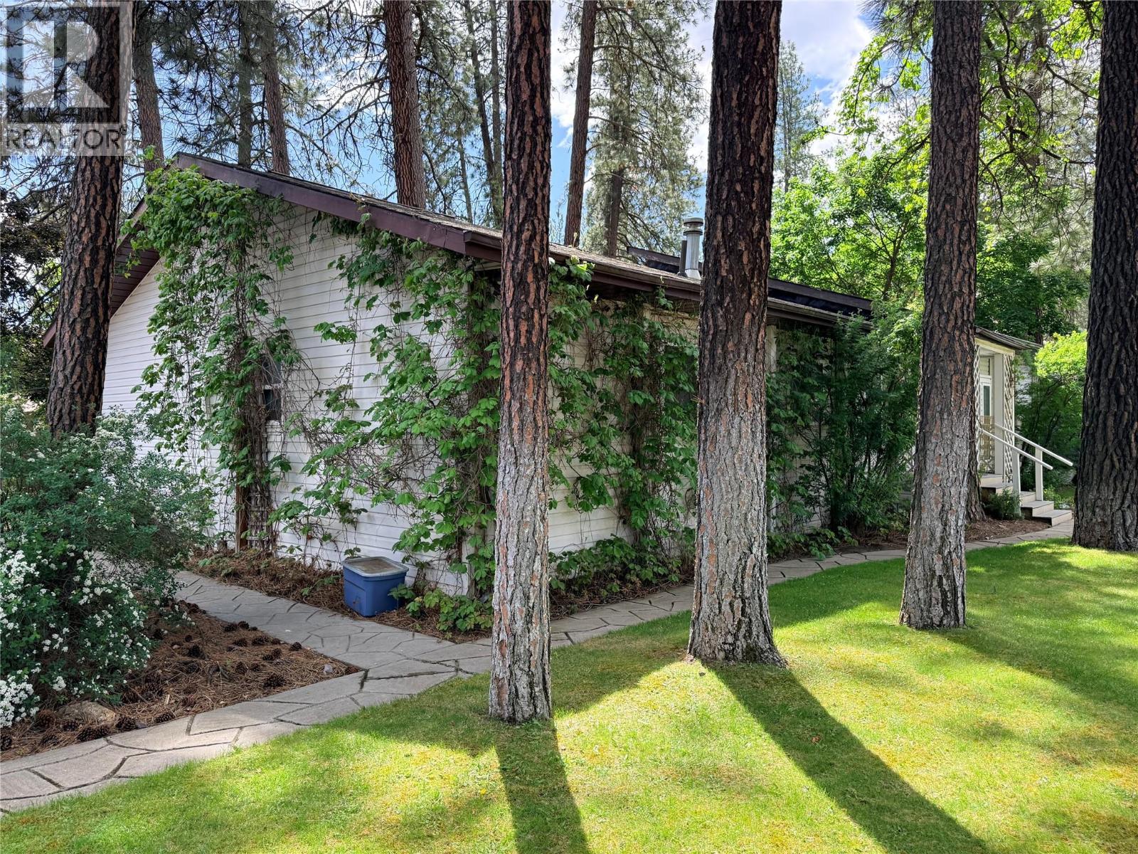6240 Vine Road - 4