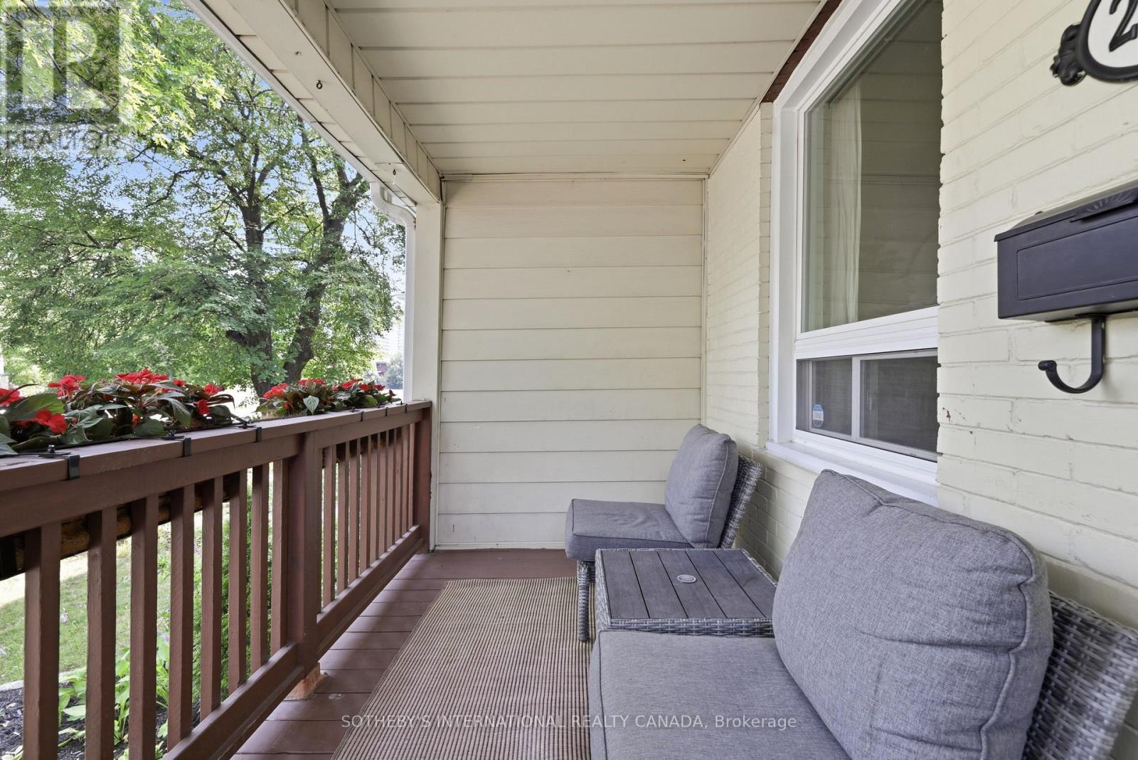213 OAKCREST AVENUE, Toronto (East End-Danforth) — photo 3